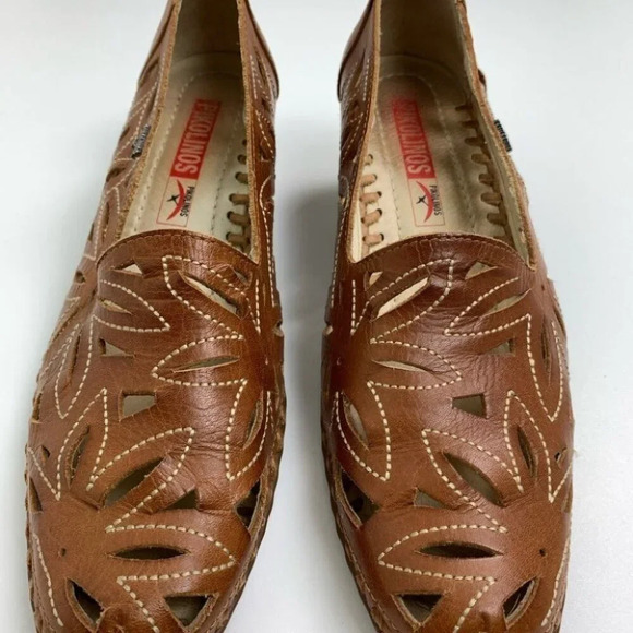 PICOLINOS Tan Slip on with small heel size 37 - Picture 5 of 9